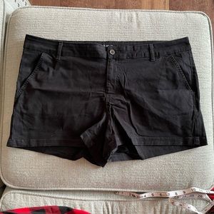 Ana Twill Shorts